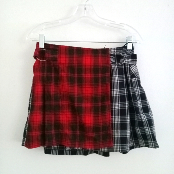 Mags & Pye Plaid Pleated Grunge Schoolgirl Mini Skirt - Picture 2 of 5